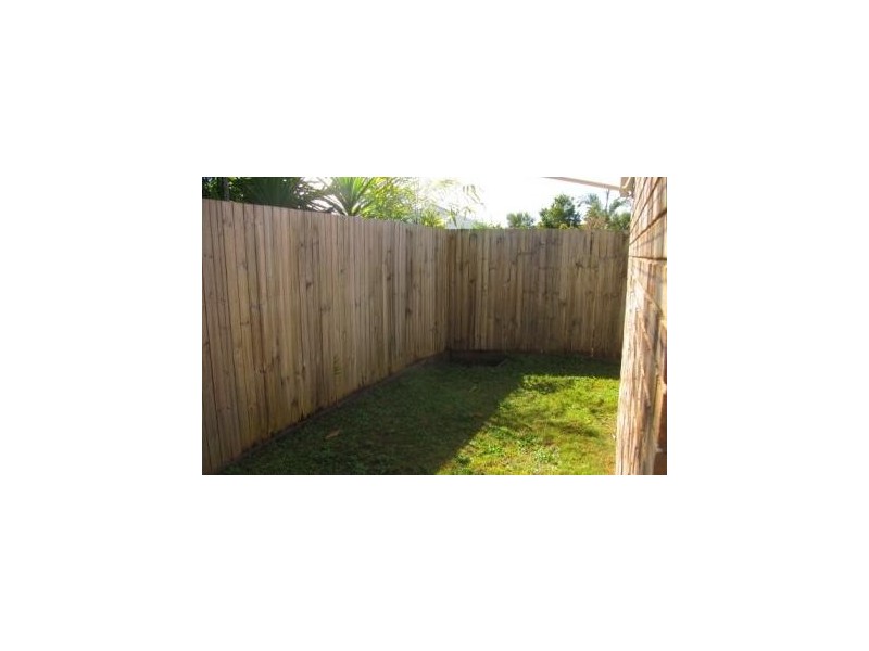 2/10 Bottlebrush Avenue, Bli Bli QLD 4560