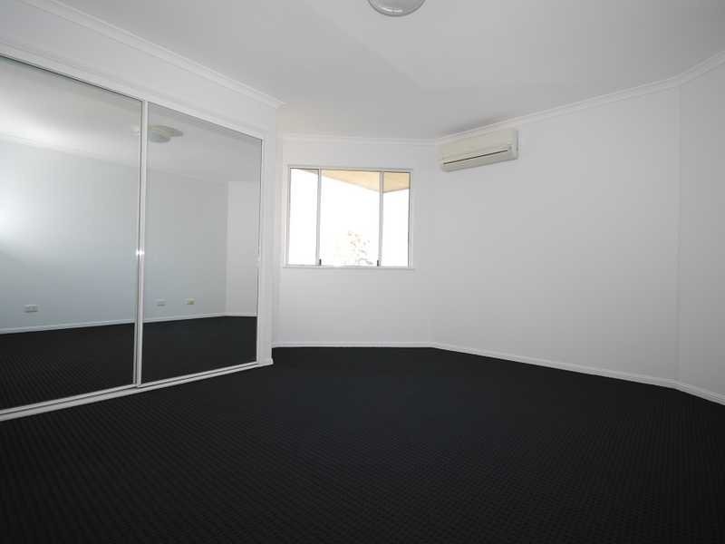 5/307 Rose Leigh, Bradman Avenue, Maroochydore QLD 4558