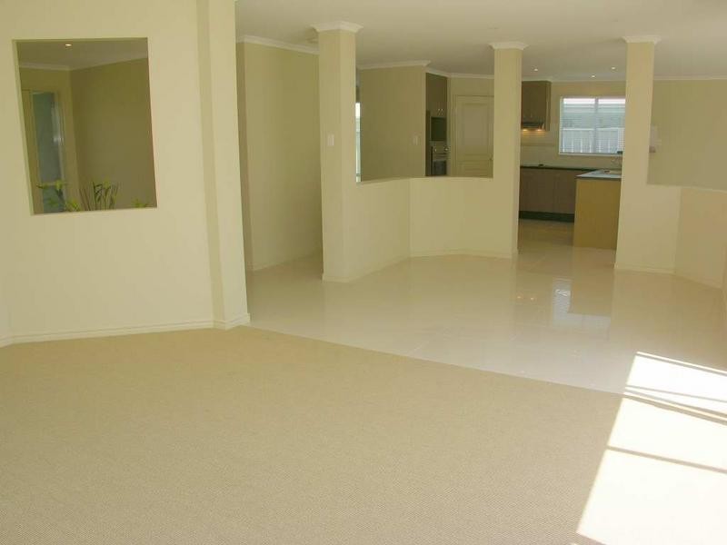 9 Calais Court, Kuluin QLD 4558