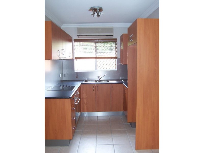 2/3 Karaan, Norman Avenue, Maroochydore QLD 4558