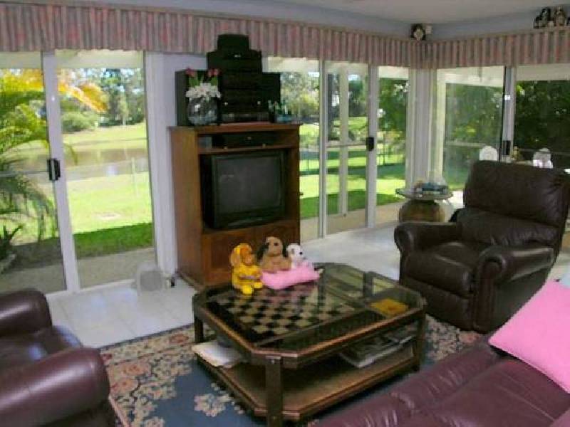 Karawatha Drive, Mountain Creek QLD 4557