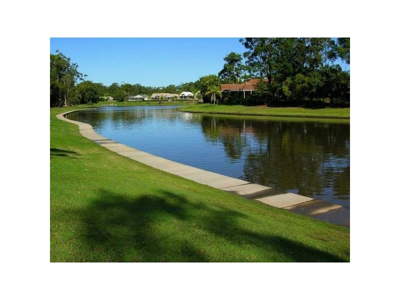 Karawatha Drive, Mountain Creek QLD 4557