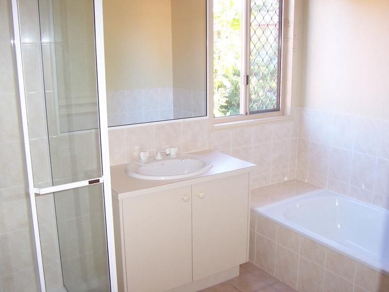 2/49 Parker Street, Maroochydore QLD 4558