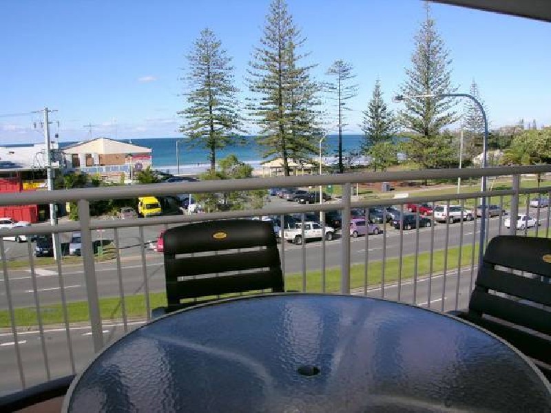 Pacific Terrace, Alexandra Headland QLD 4572