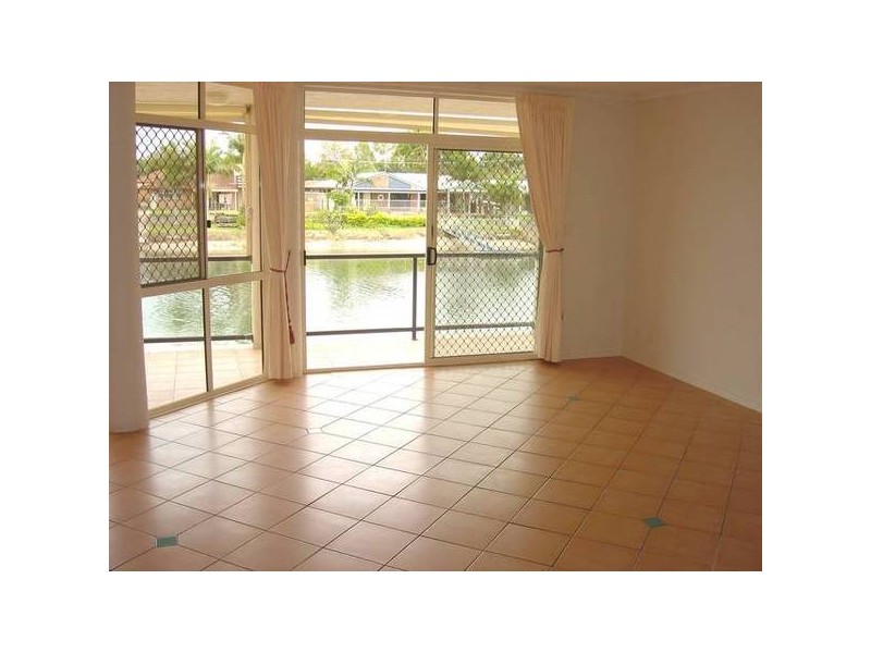 1/6 Broadmeadows Road, Maroochydore QLD 4558