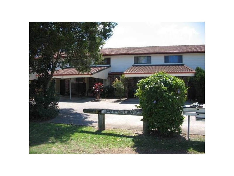 4 Broadwater Avenue, Maroochydore QLD 4558