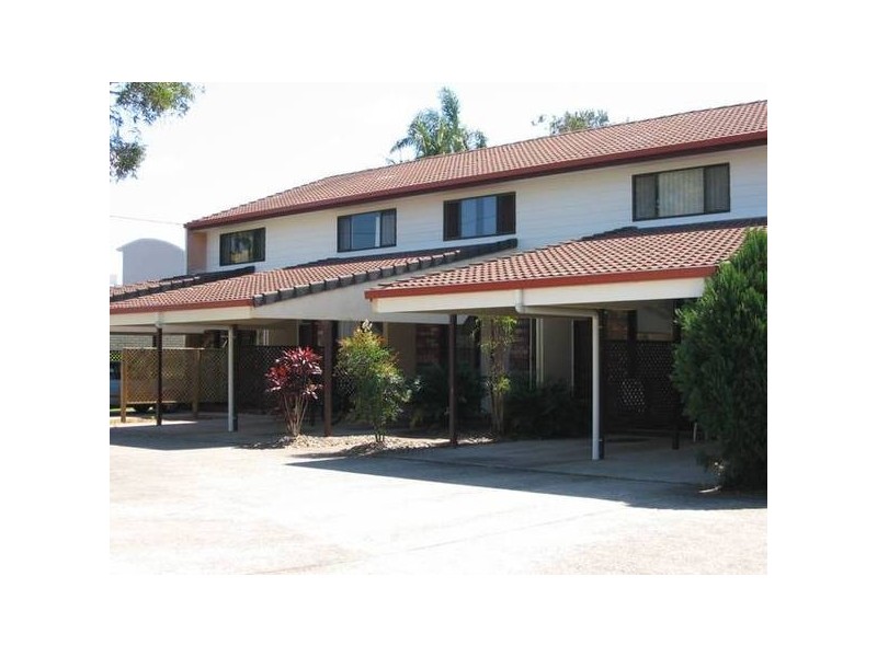 4 Broadwater Avenue, Maroochydore QLD 4558