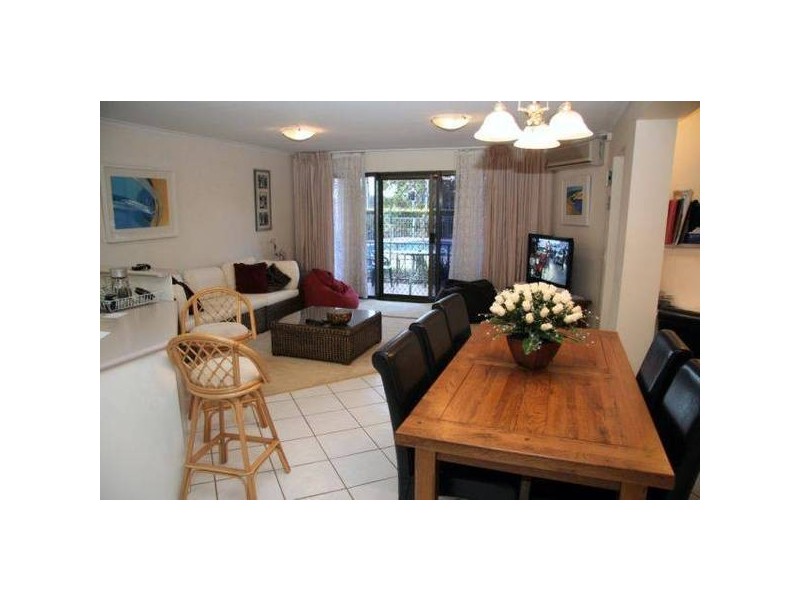 10/45 Bradman Avenue, Maroochydore QLD 4558