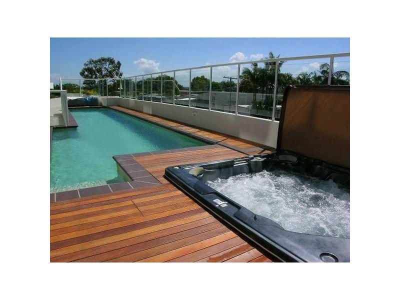 1/15-21 Smith Street, Mooloolaba QLD 4557