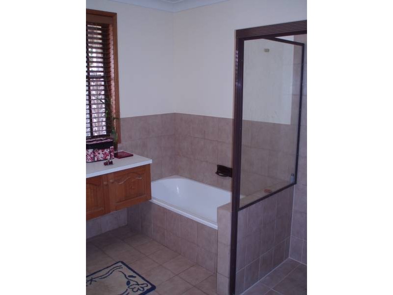 40 Parkway Drive, Mooloolaba QLD 4557