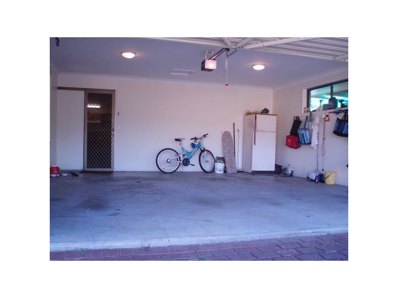 40 Parkway Drive, Mooloolaba QLD 4557