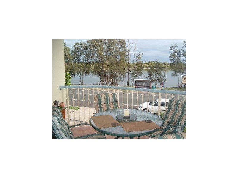 3/155 Bradman Avenue, Maroochydore QLD 4558
