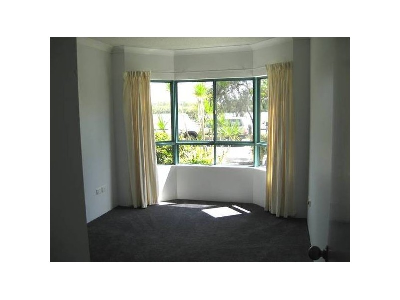 1/159 Bradman Avenue, Maroochydore QLD 4558