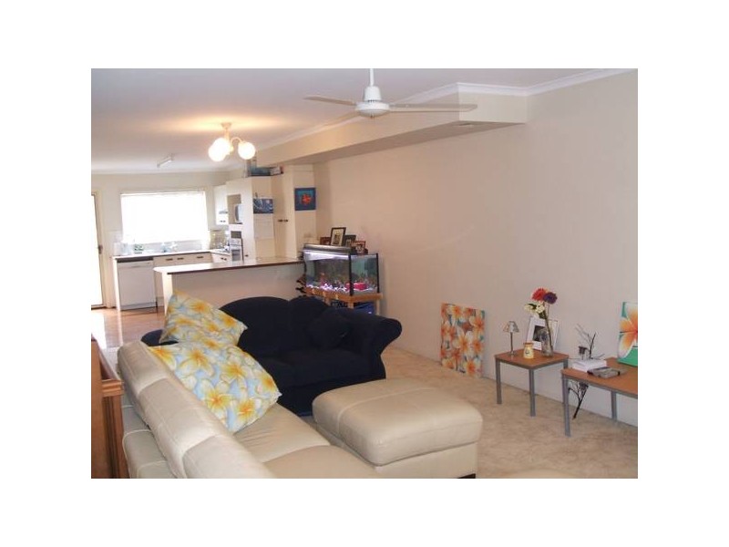 4/32 Kalinda Avenue, Mooloolaba QLD 4557