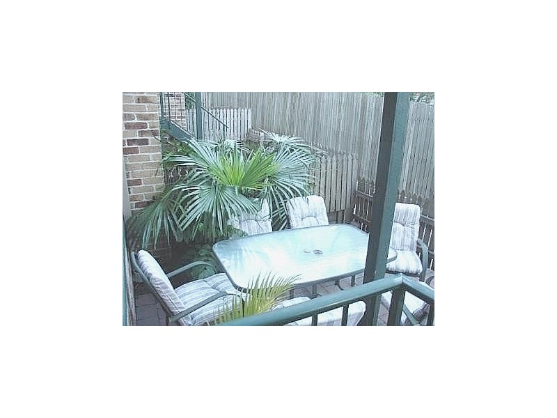 4/32 Kalinda Avenue, Mooloolaba QLD 4557