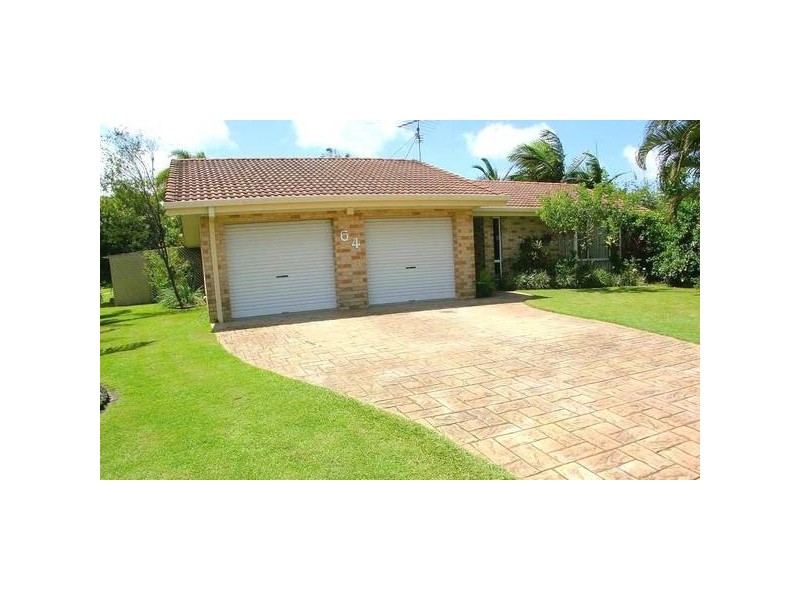 64 Ocean View Avenue, Mooloolaba QLD 4557