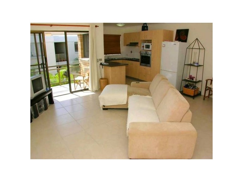 6/13 Cotton Tree Parade, Maroochydore QLD 4558