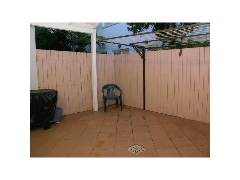 2/15 Fifth Avenue, Cotton Tree QLD 4558