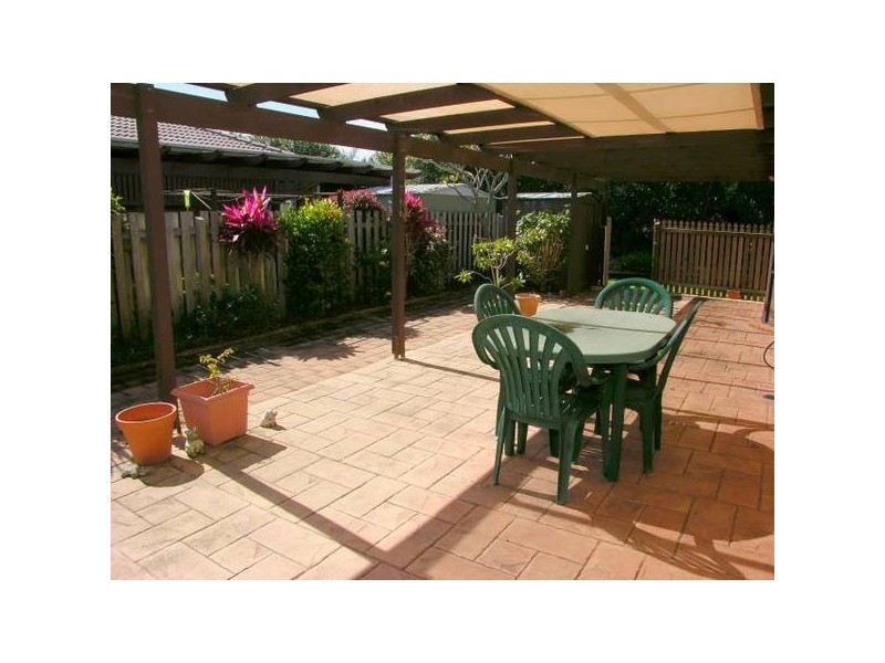 103/8 Melody Court, Warana QLD 4575