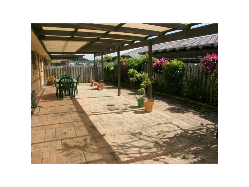 103/8 Melody Court, Warana QLD 4575