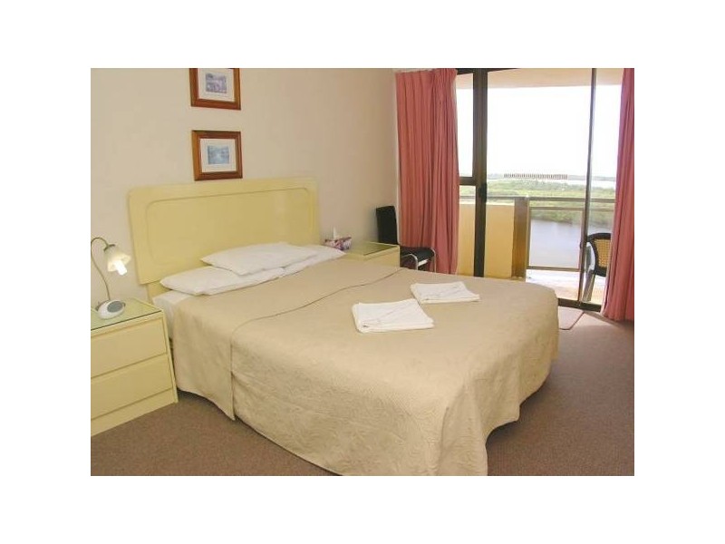 12c/120-122 ‘Trafalgar Towers’, Duporth Avenue, Maroochydore QLD 4558