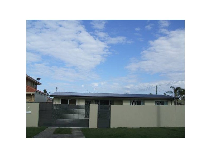 7 Echuca Court, Warana QLD 4575