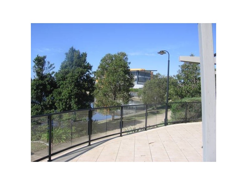 12 Premier Circuit, Kawana QLD 4701