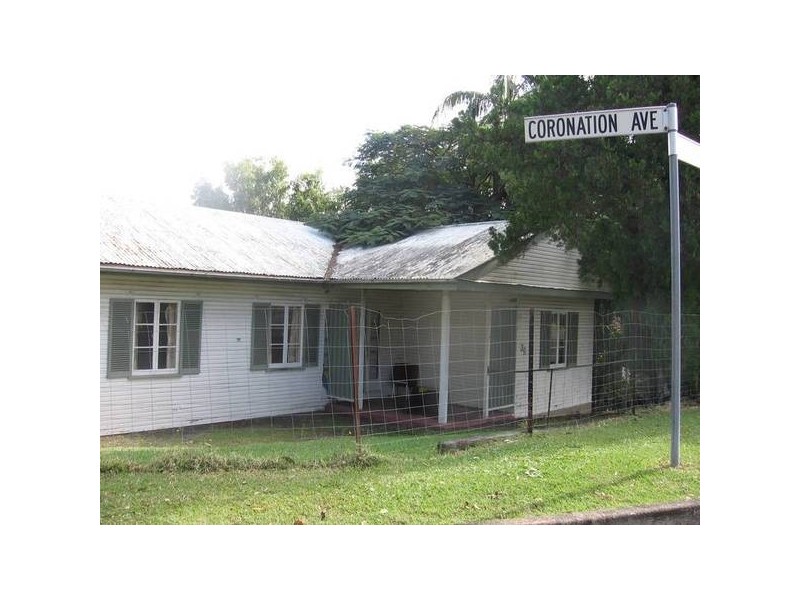 89 Coronation Avenue, Nambour QLD 4560