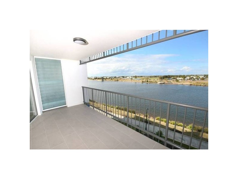 53/11 ‘Regatta Waterfront Apartments’, Innovation Parkway, Birtinya QLD 4575