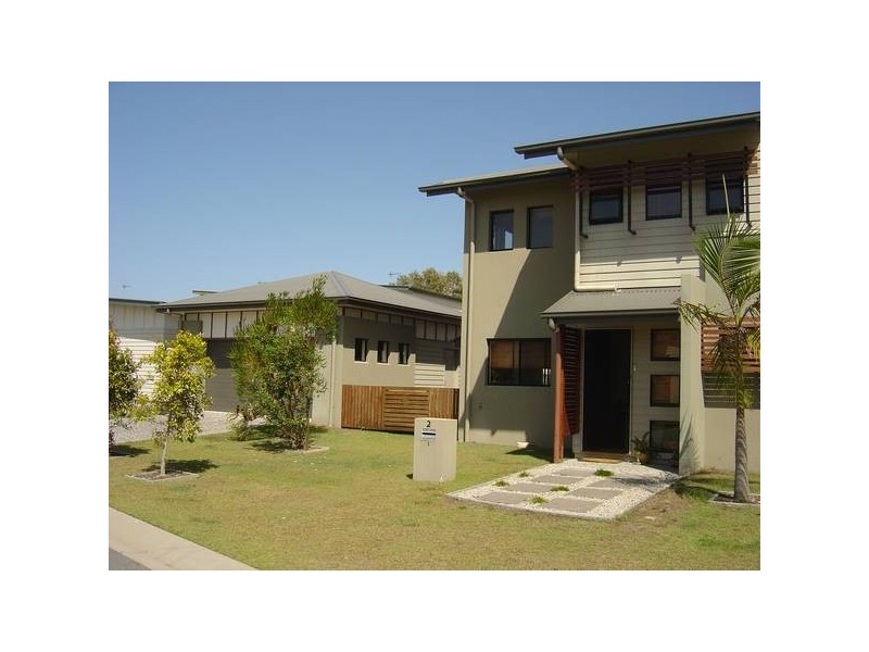 1/2 Suzanne Close, ‘Suzanne Close’, Mudjimba QLD 4564