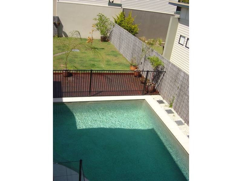 1/2 Suzanne Close, ‘Suzanne Close’, Mudjimba QLD 4564