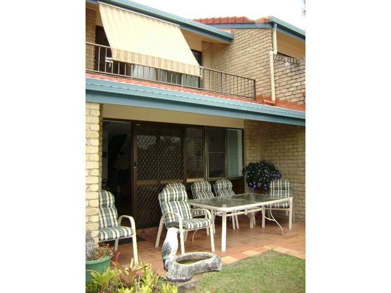 3/2 Villas Ten, Broadmeadows Road, Maroochydore QLD 4558