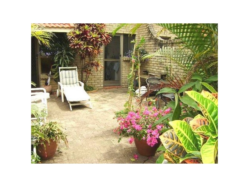 3/2 Villas Ten, Broadmeadows Road, Maroochydore QLD 4558