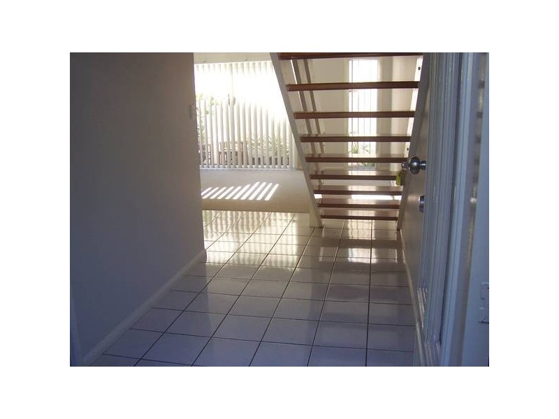 2/12 Arwen street, Maroochydore QLD 4558