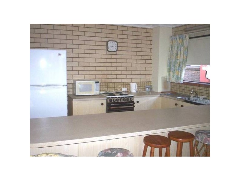 1/6 Akeringa Place, Mooloolaba QLD 4557