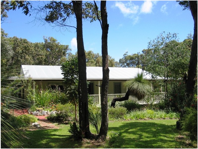 10207 Caves Road, Augusta WA 6290