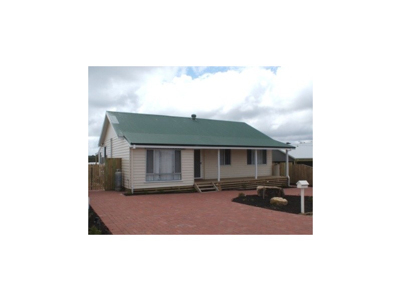 32 Woodard Avenue, Margaret River WA 6285