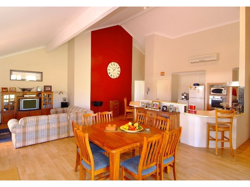 35 Ironbark Avenue, Margaret River WA 6285