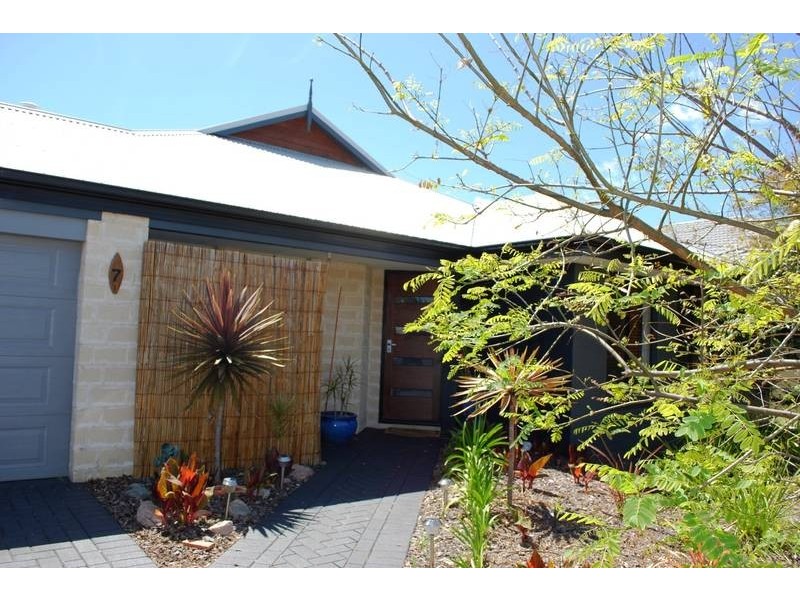 7 Bottlebrush Drive, Margaret River WA 6285