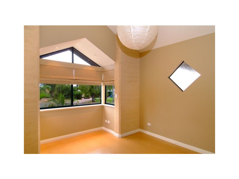 16A William Place, Margaret River WA 6285