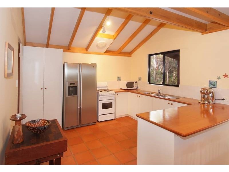 5 Chardonnay Avenue, Margaret River WA 6285