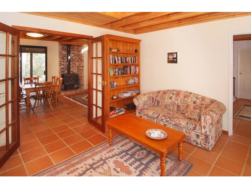 5 Chardonnay Avenue, Margaret River WA 6285