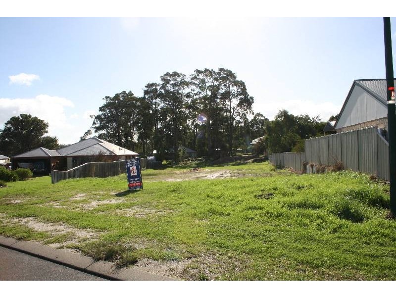 15 East Willmott Avenue, Margaret River WA 6285