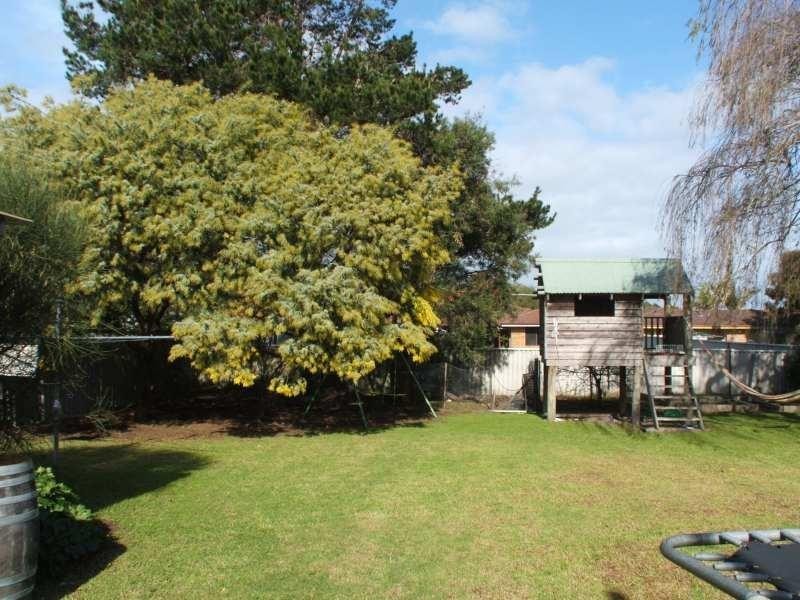 13 Walkington Avenue, Margaret River WA 6285