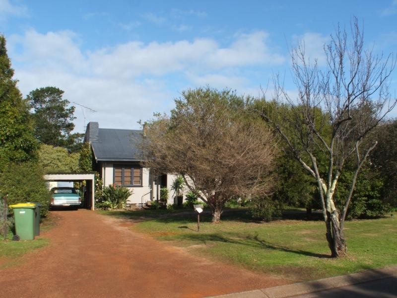 13 Walkington Avenue, Margaret River WA 6285