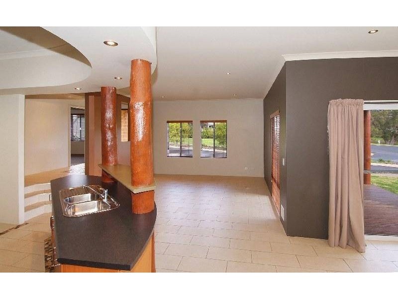 12 Brookfield Avenue, Margaret River WA 6285