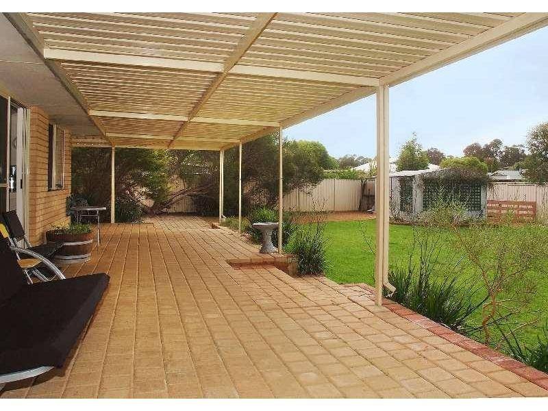 8 Carey Place, Margaret River WA 6285