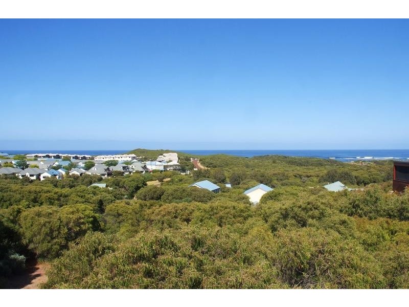 16 Freycinet Way, Gnarabup WA 6285