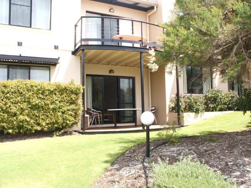 106/2282 Riedle Drive, Gnarabup WA 6285