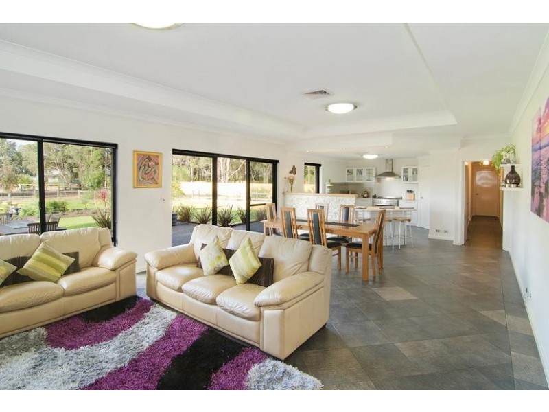 4 Honeytree Grove, Cowaramup WA 6284